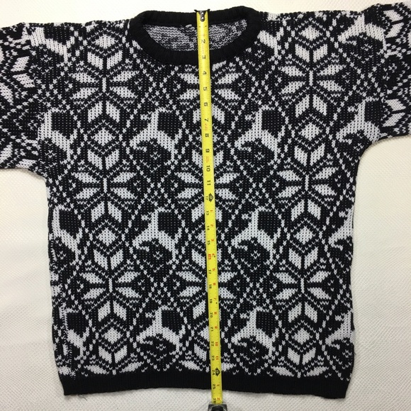 Vintage Christmas Sweater Black White Knit Medium - Picture 7 of 8